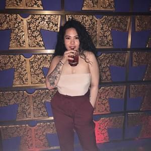 Meet your Posher, Izzo